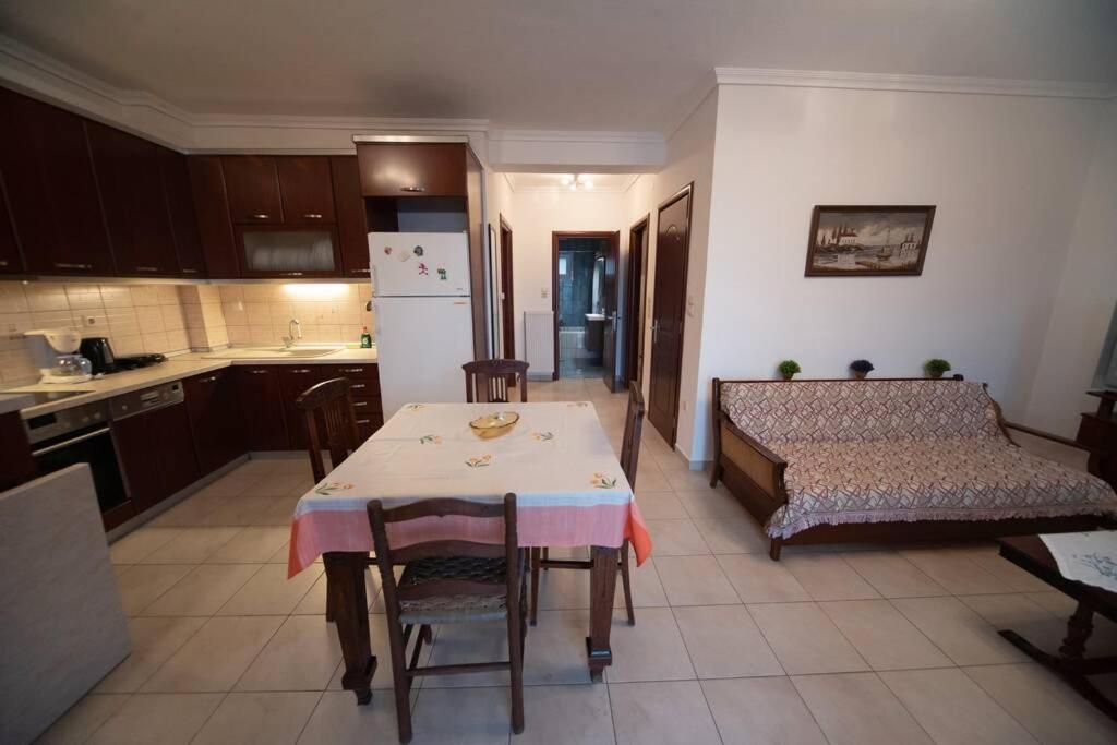 Zoe'S Apartments Nea Iraklitsa Zewnętrze zdjęcie