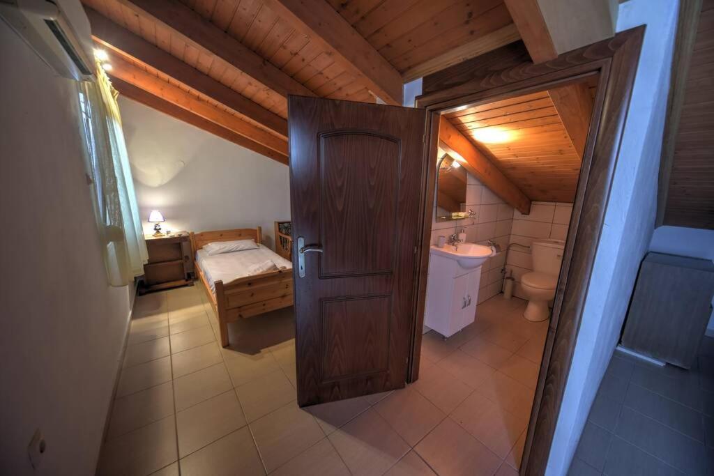 Zoe'S Apartments Nea Iraklitsa Zewnętrze zdjęcie