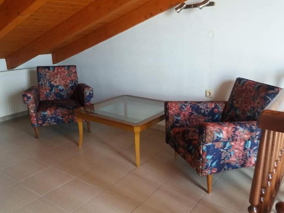 Zoe'S Apartments Nea Iraklitsa Zewnętrze zdjęcie